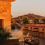 Palacio De Godoy Caceres, Curio Collection By Hilton 5* Caces