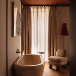 Palacio De Godoy Caceres, Curio Collection By Hilton