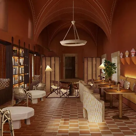 Palacio De Godoy Caceres, Curio Collection By Hilton