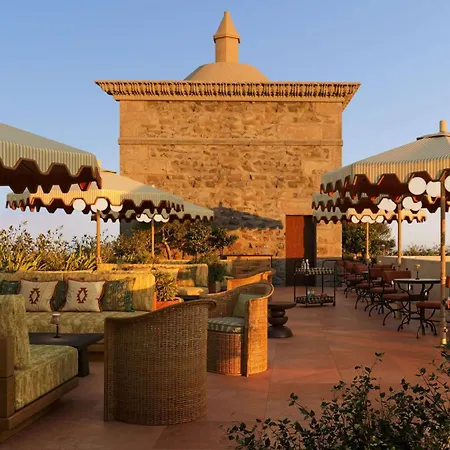 Palacio De Godoy Caceres, Curio Collection By Hilton 5*