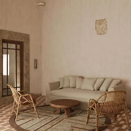 Palacio De Godoy Caceres, Curio Collection By Hilton