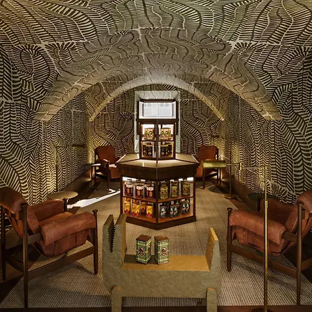 Palacio De Godoy Caceres, Curio Collection By Hilton Hotel