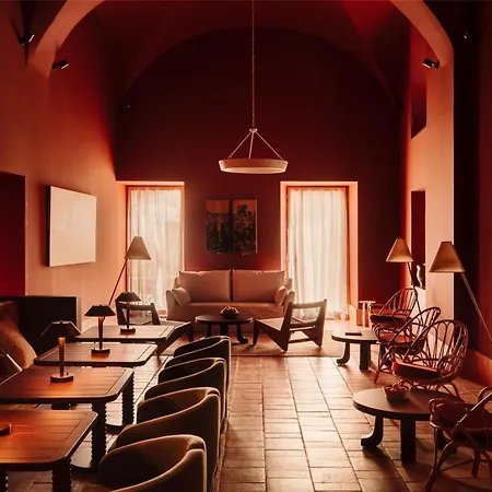 Palacio De Godoy Caceres, Curio Collection By Hilton Hotel