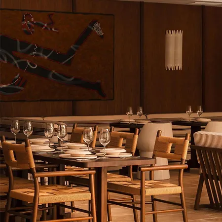 Palacio De Godoy Caceres, Curio Collection By Hilton 5* Caces