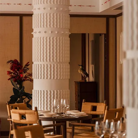 Palacio De Godoy Caceres, Curio Collection By Hilton