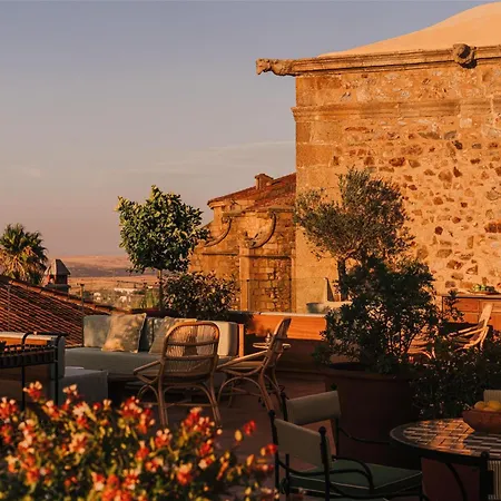 Szálloda Palacio De Godoy Caceres, Curio Collection By Hilton