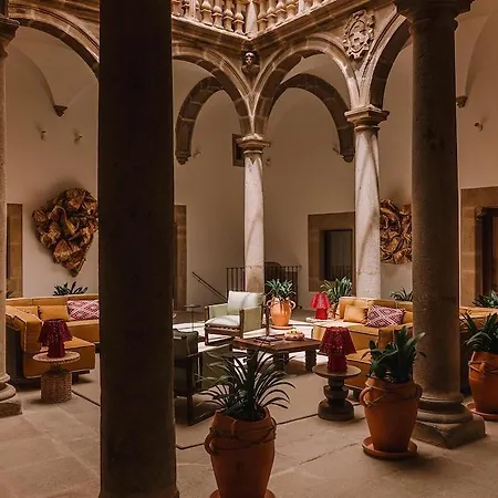 Palacio De Godoy Caceres, Curio Collection By Hilton Hotel 5*