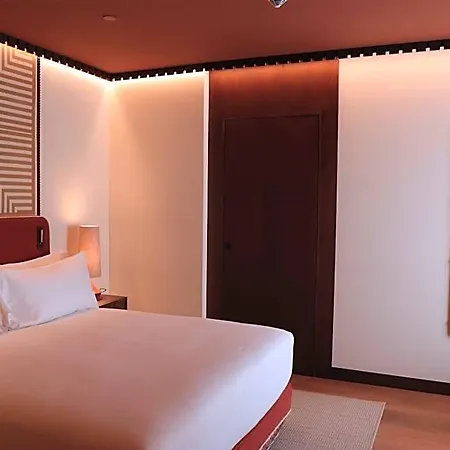 酒店 Palacio De Godoy Caceres, Curio Collection By Hilton 5*