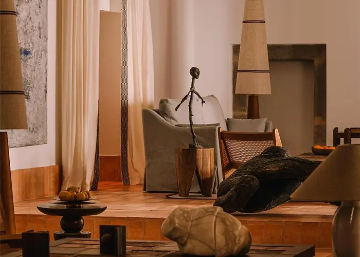 Palacio De Godoy Caceres, Curio Collection By Hilton 5* Caceres