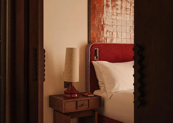 Hotel Palacio De Godoy Caceres, Curio Collection By Hilton Caces