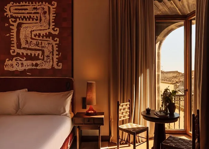 Palacio De Godoy Caceres, Curio Collection By Hilton Hotel