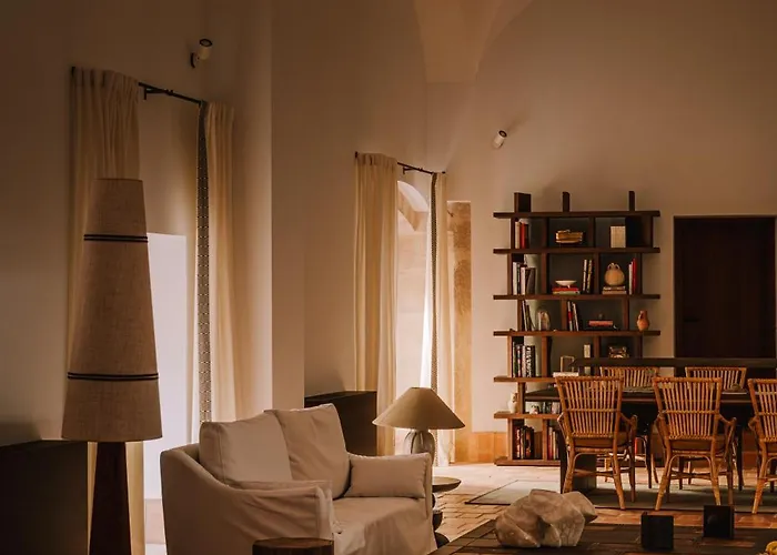 Palacio De Godoy Caceres, Curio Collection By Hilton Hotel