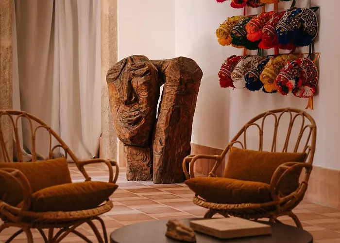 Palacio De Godoy Caceres, Curio Collection By Hilton 5* Caceres