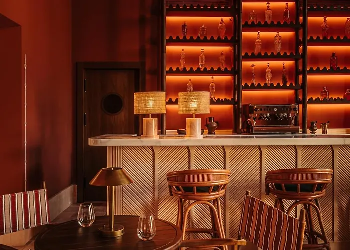 Hotel Palacio De Godoy Caceres, Curio Collection By Hilton Caces