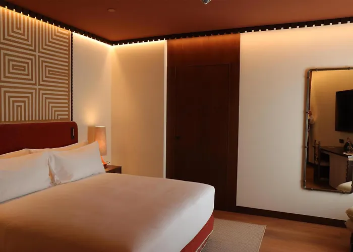 Palacio De Godoy Caceres, Curio Collection By Hilton Hotel 5*