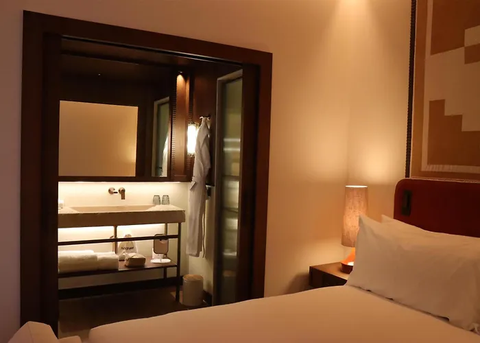 Hotel Palacio De Godoy Caceres, Curio Collection By Hilton 5*