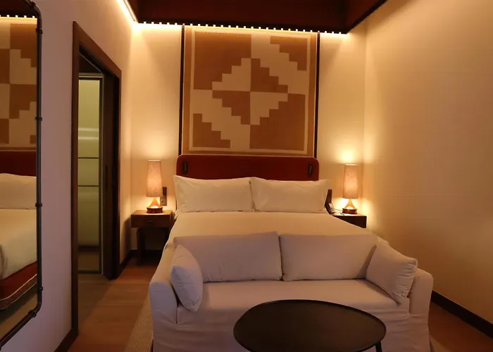 Palacio De Godoy Caceres, Curio Collection By Hilton 5*