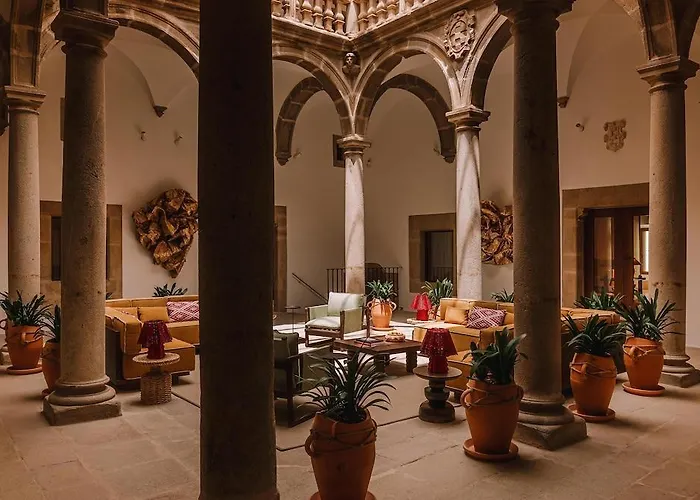 Palacio De Godoy Caceres, Curio Collection By Hilton Szálloda 5*